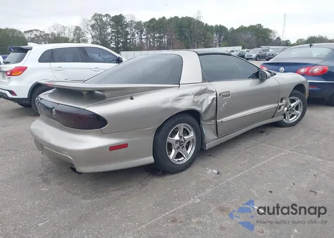 2000 Pontiac Firebird Trans Am from USA, damaged, VIN 2G2FV22G2Y2109897